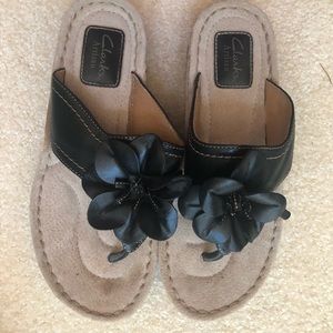 Women’s Clarks black floral sandals